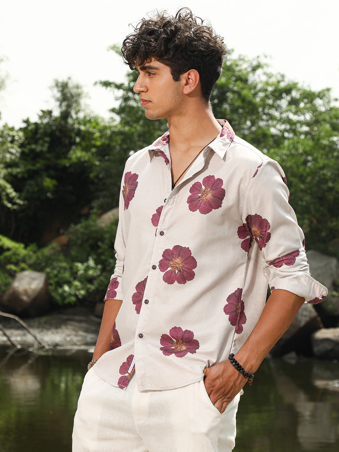 Men Cotton Blend Regular Botanical Shirt