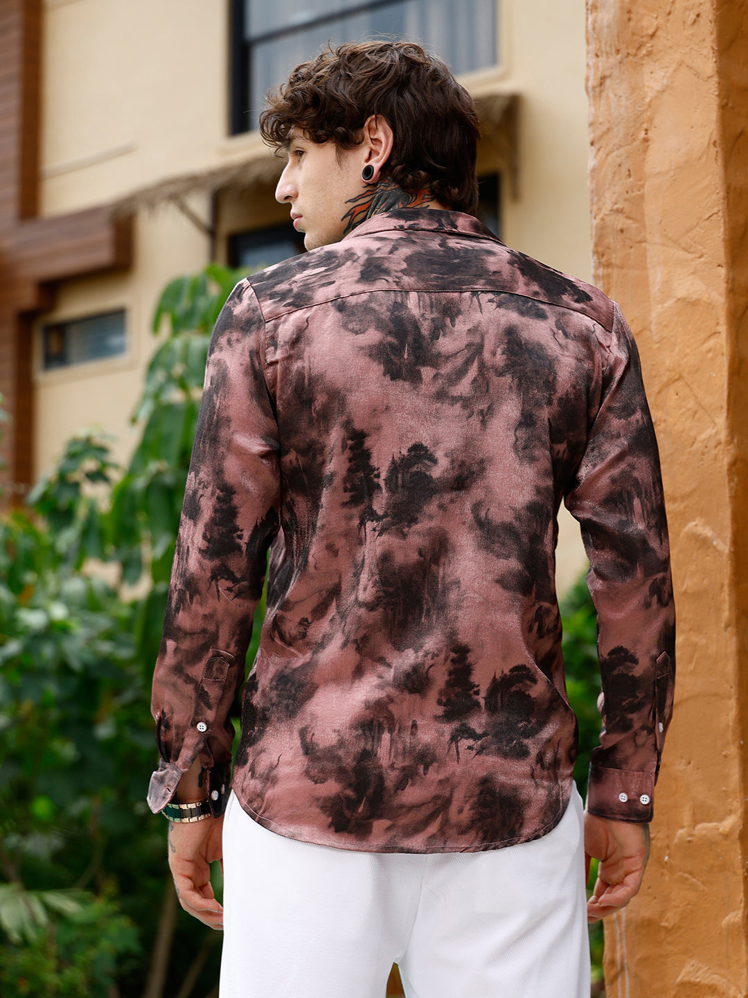 Men Dark Mauve Gleaming-Blur Shirt