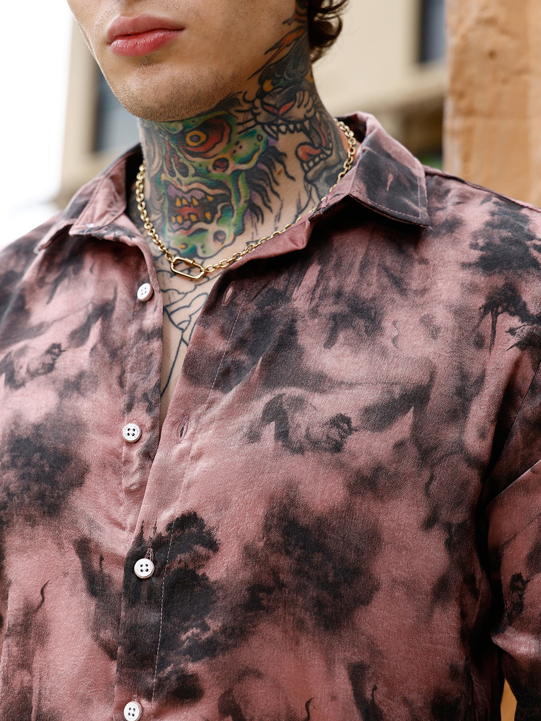 Men Dark Mauve Gleaming-Blur Shirt