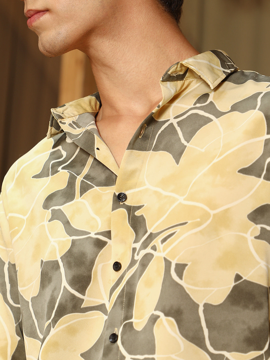 Men Cotton Blend Regular Floral Shirt