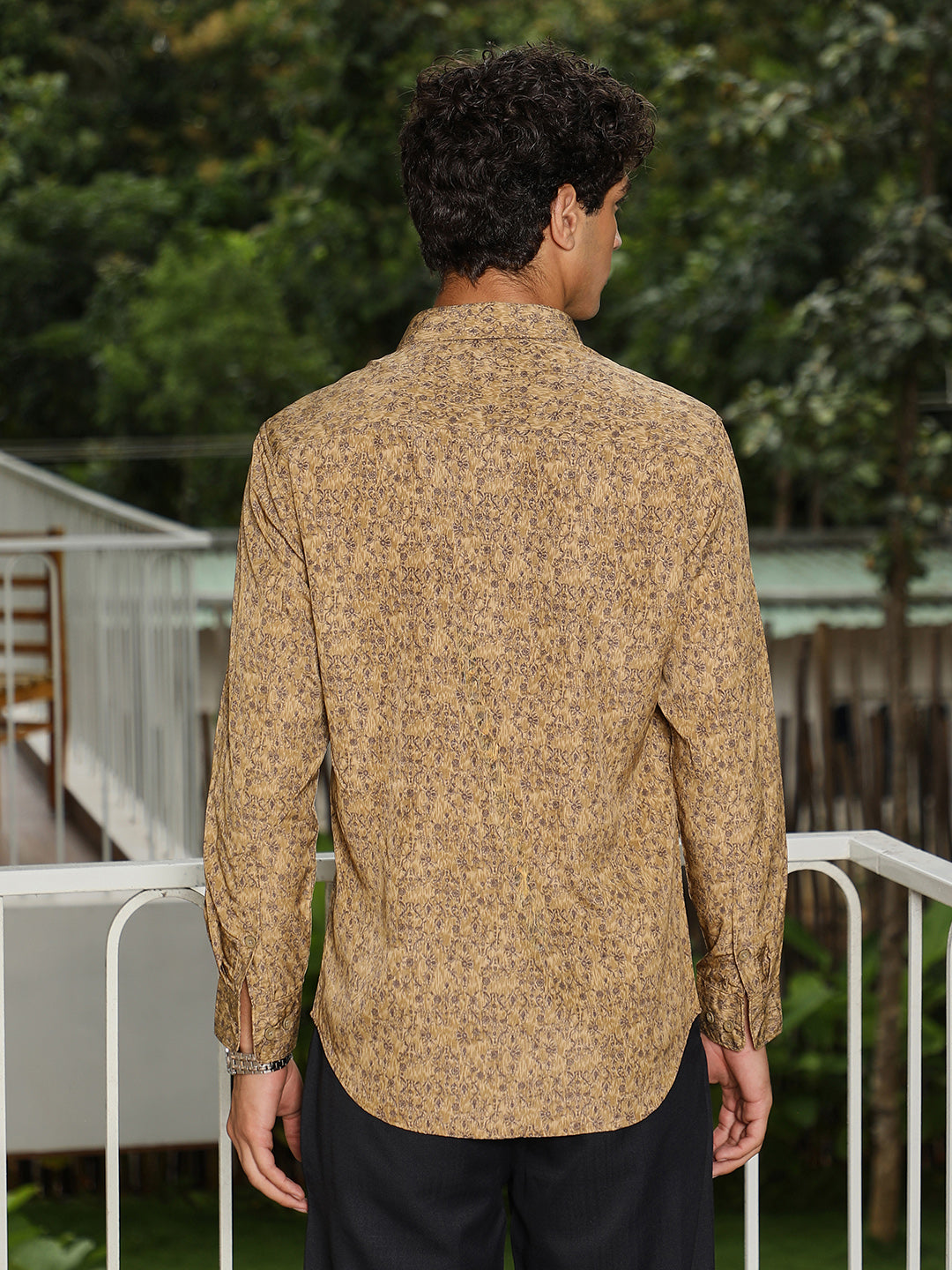 Men Ochre Brown Indie Floral-Motif Imprint Shirt