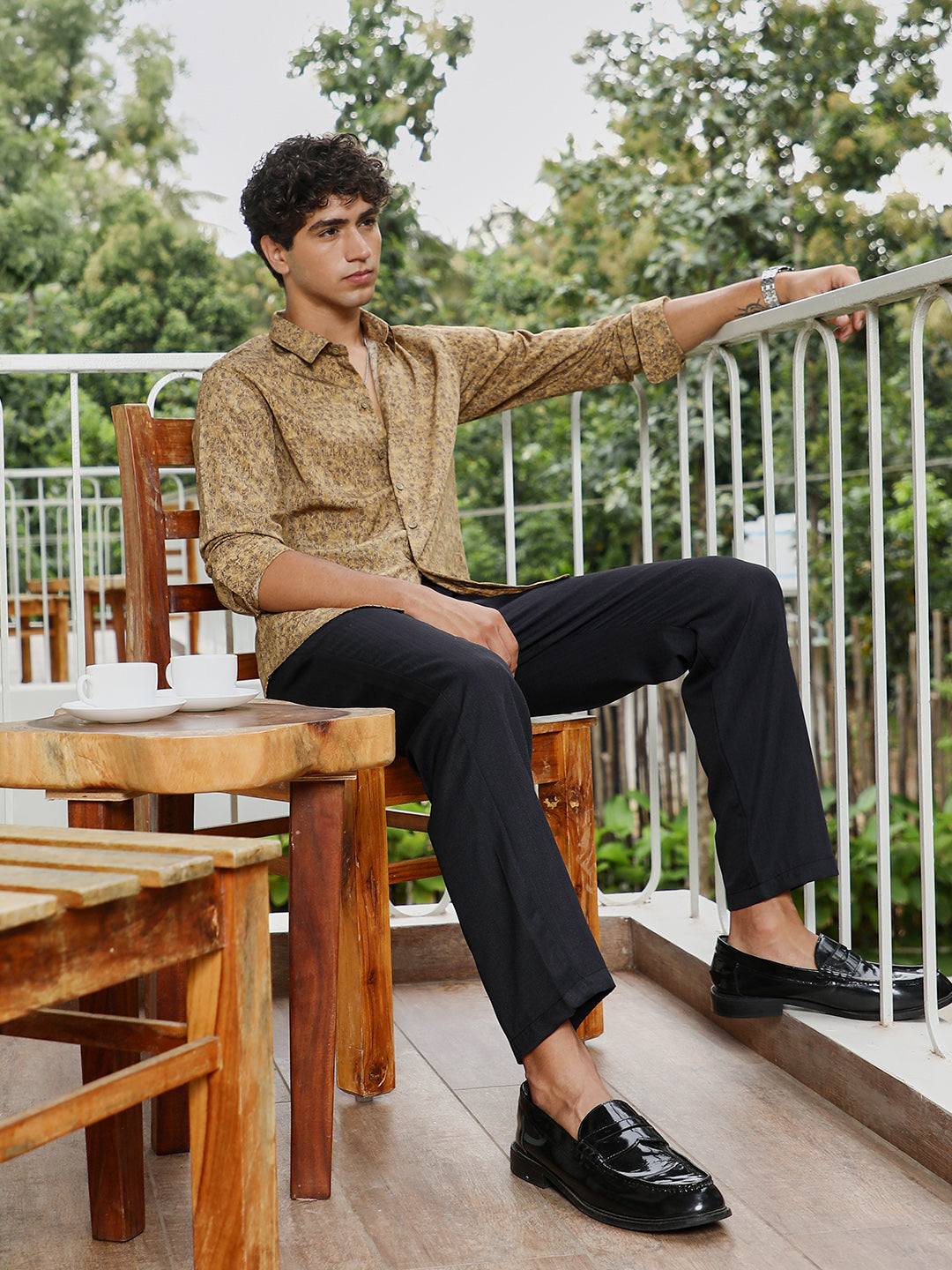 Men Ochre Brown Indie Floral-Motif Imprint Shirt