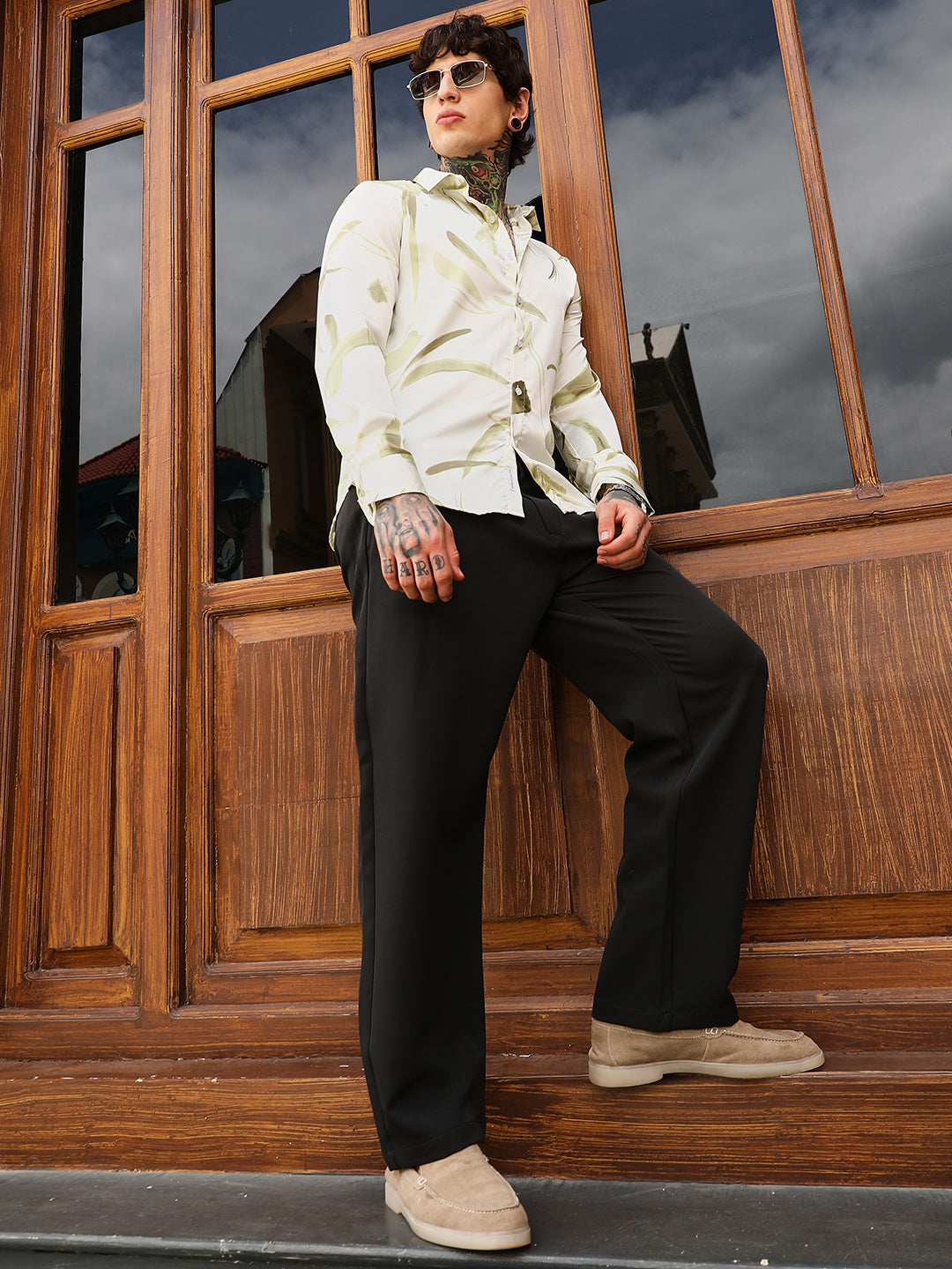 Men Olive Green Contrast-Strokes Imprint Shirt