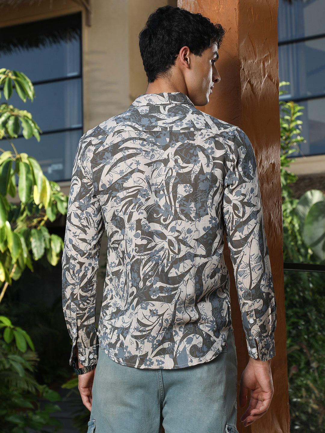 Men Ash Grey Floral-Block Jacquard Shirt