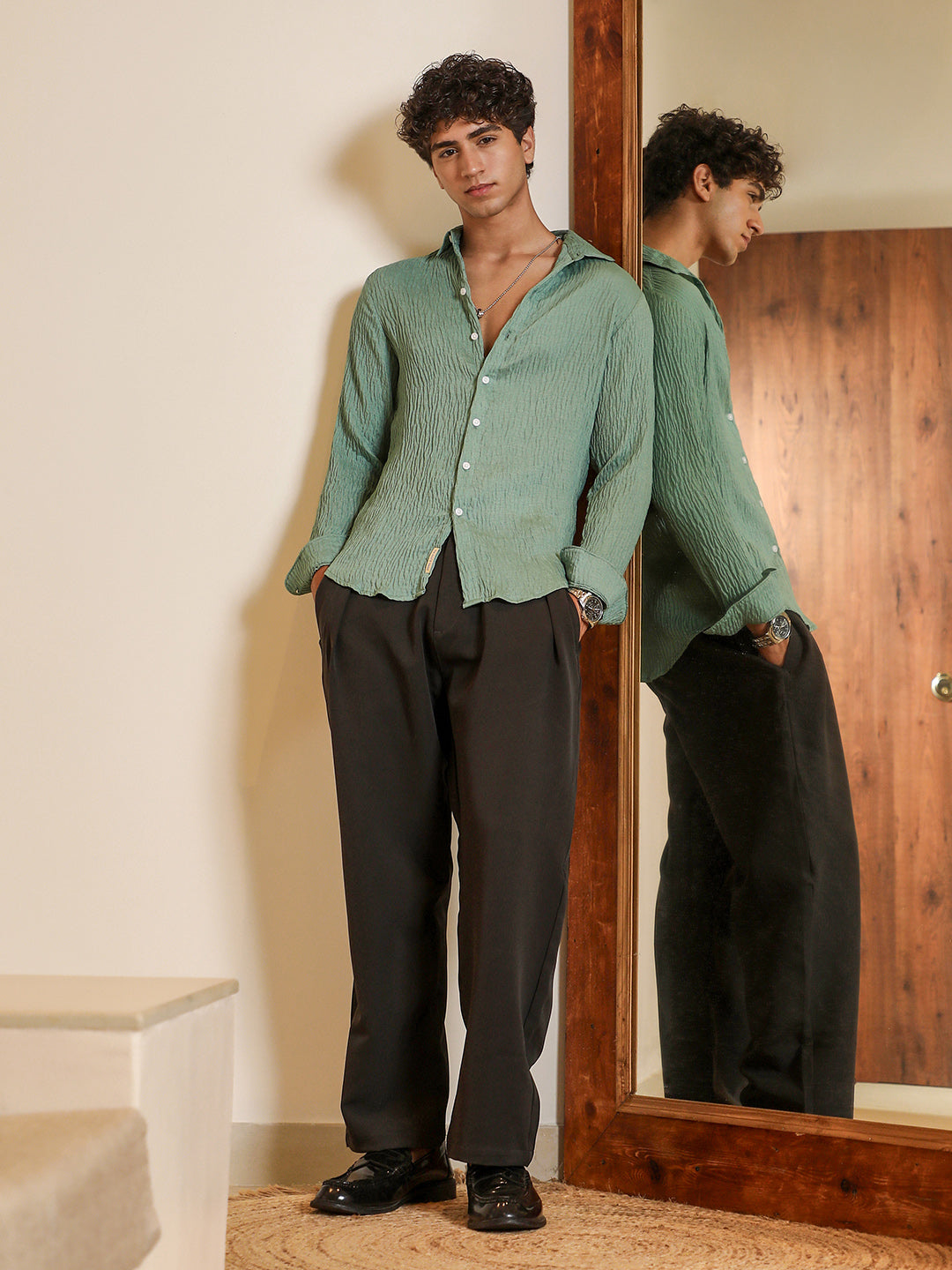 Men Aqua Green Solid Creased-Tactile Shirt
