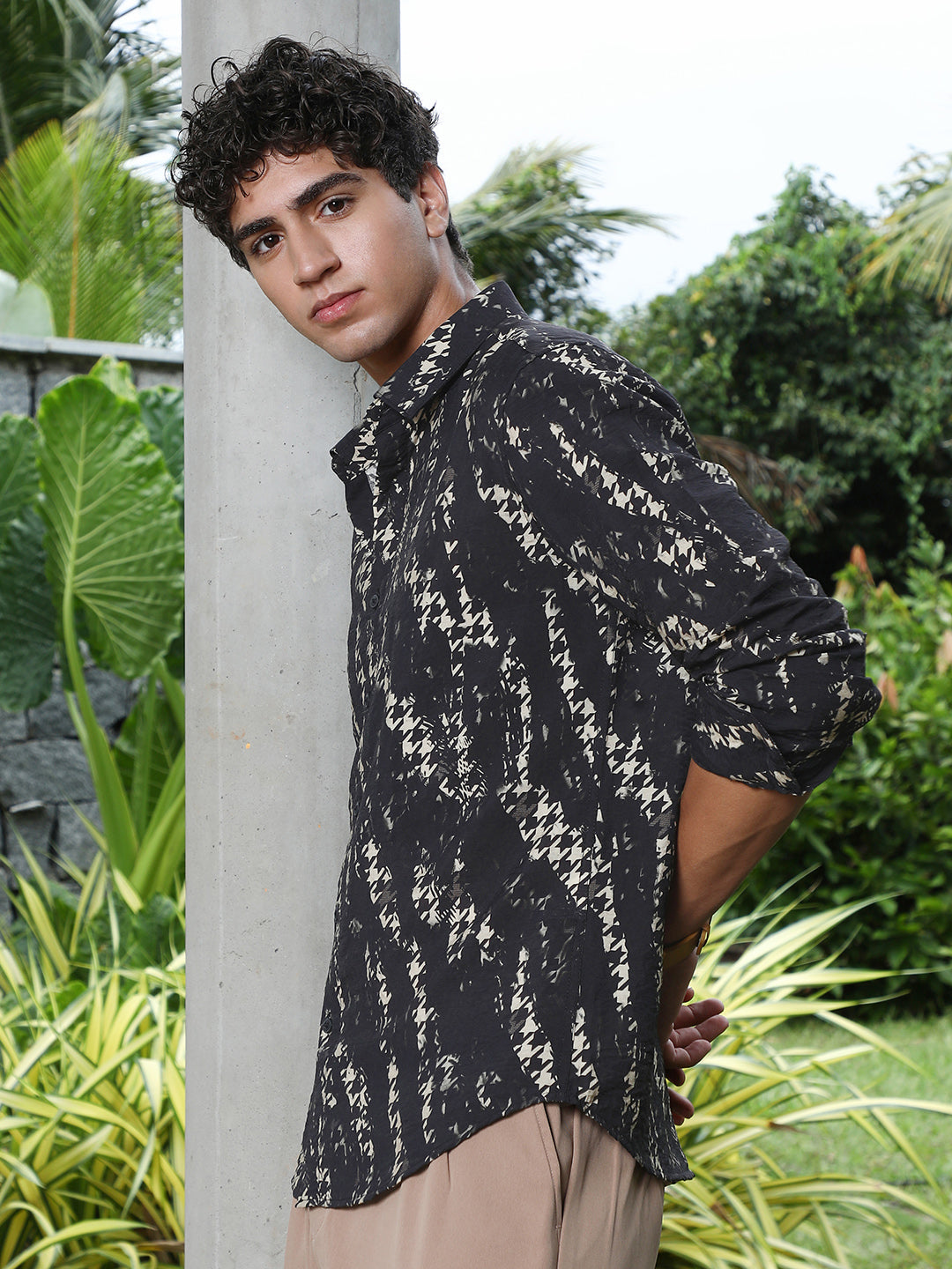 Men Onyx Black Grazed-Houndstooth Imprint Shirt