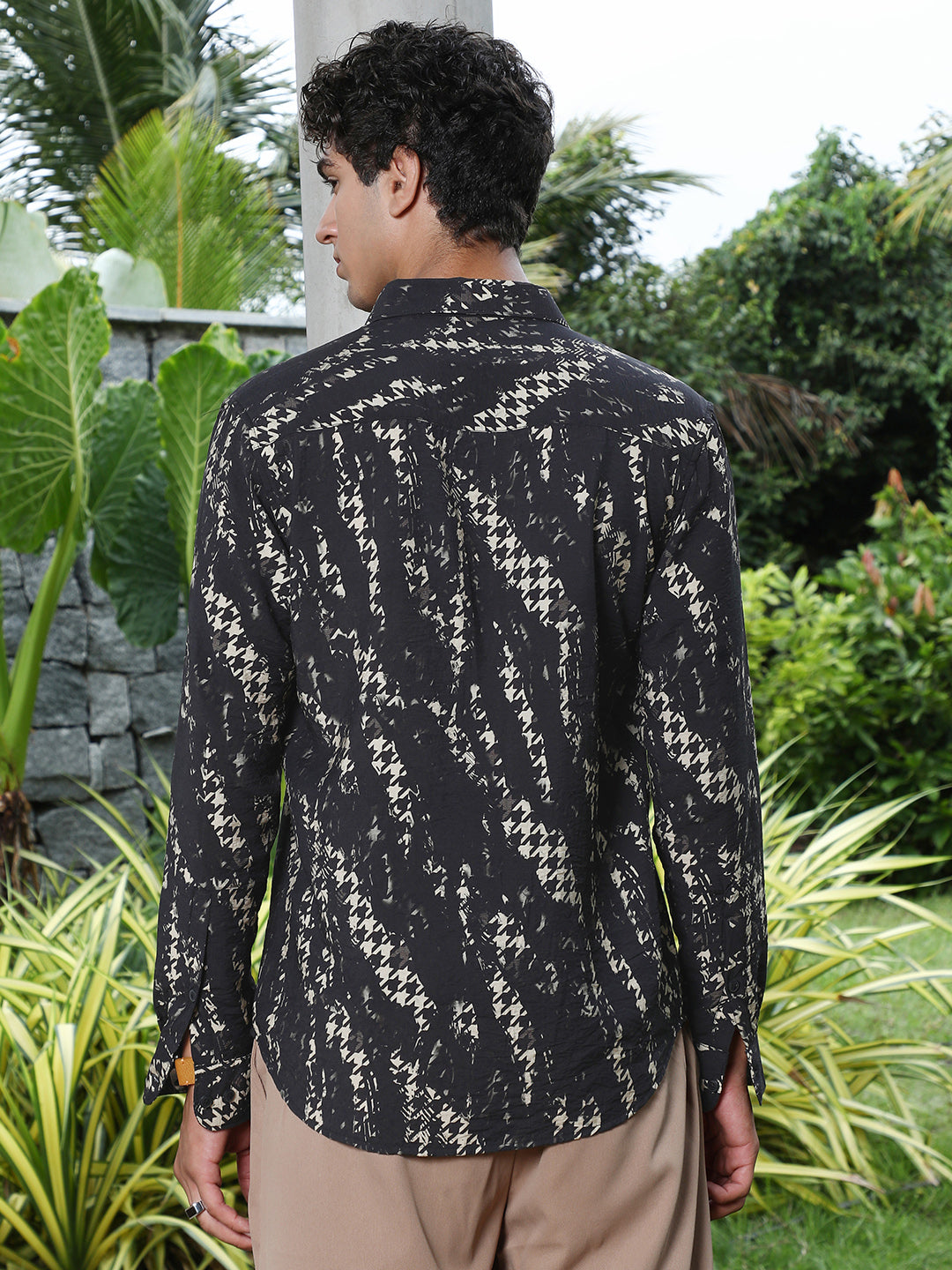 Men Onyx Black Grazed-Houndstooth Imprint Shirt