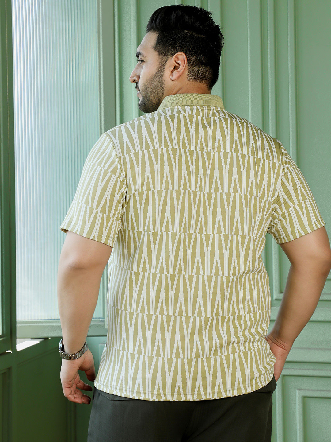 Men Sage Green Geometric T-Shirt