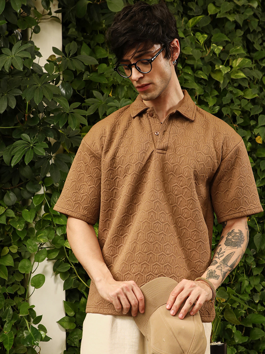 Men Tan Brown Zigzag-Tactile T-Shirt