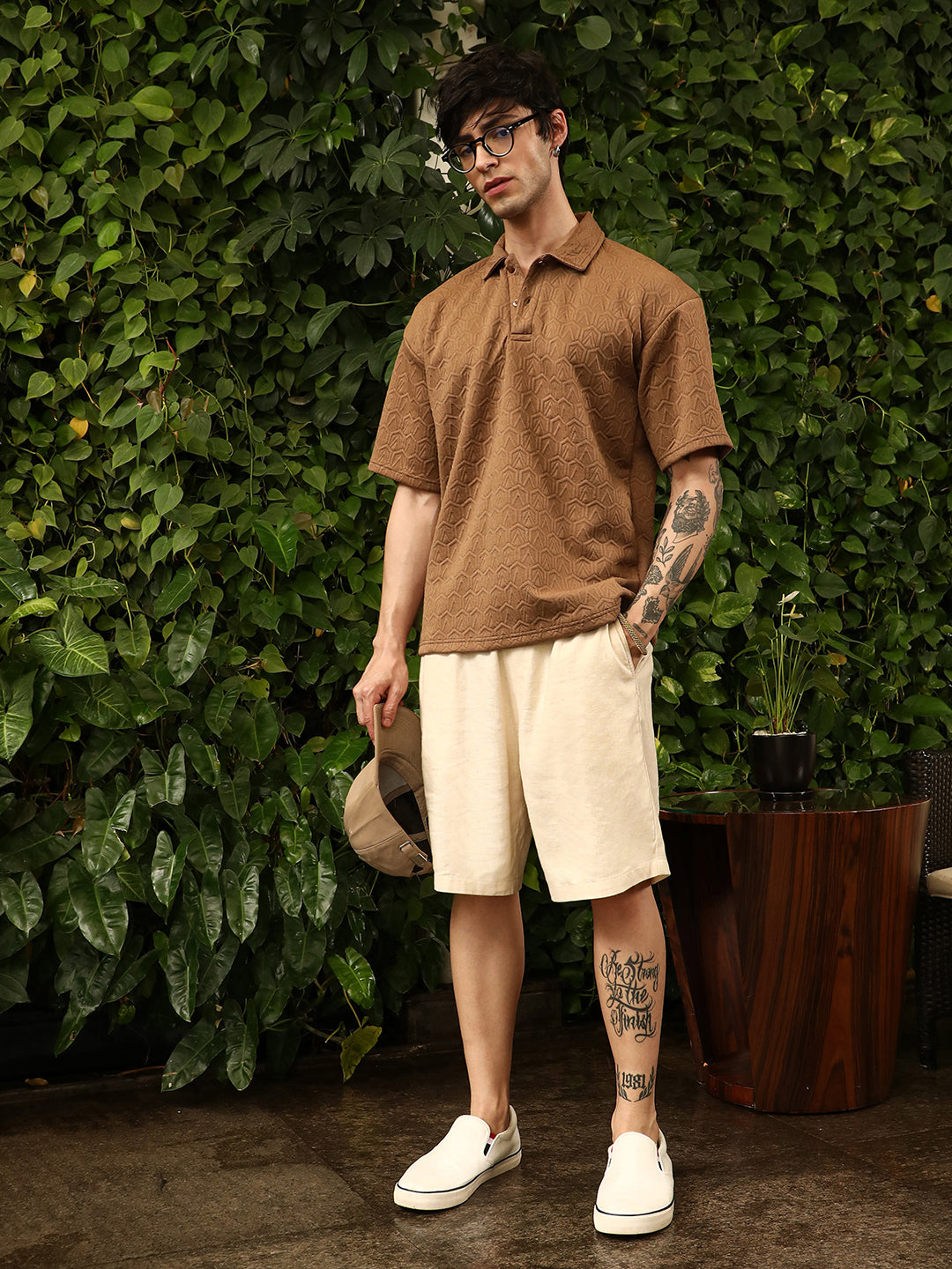Men Tan Brown Zigzag-Tactile T-Shirt