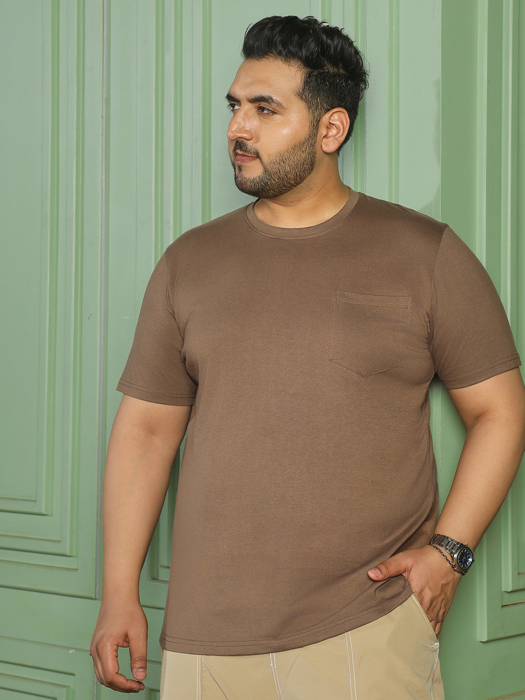 Men Brown Solid T-Shirt