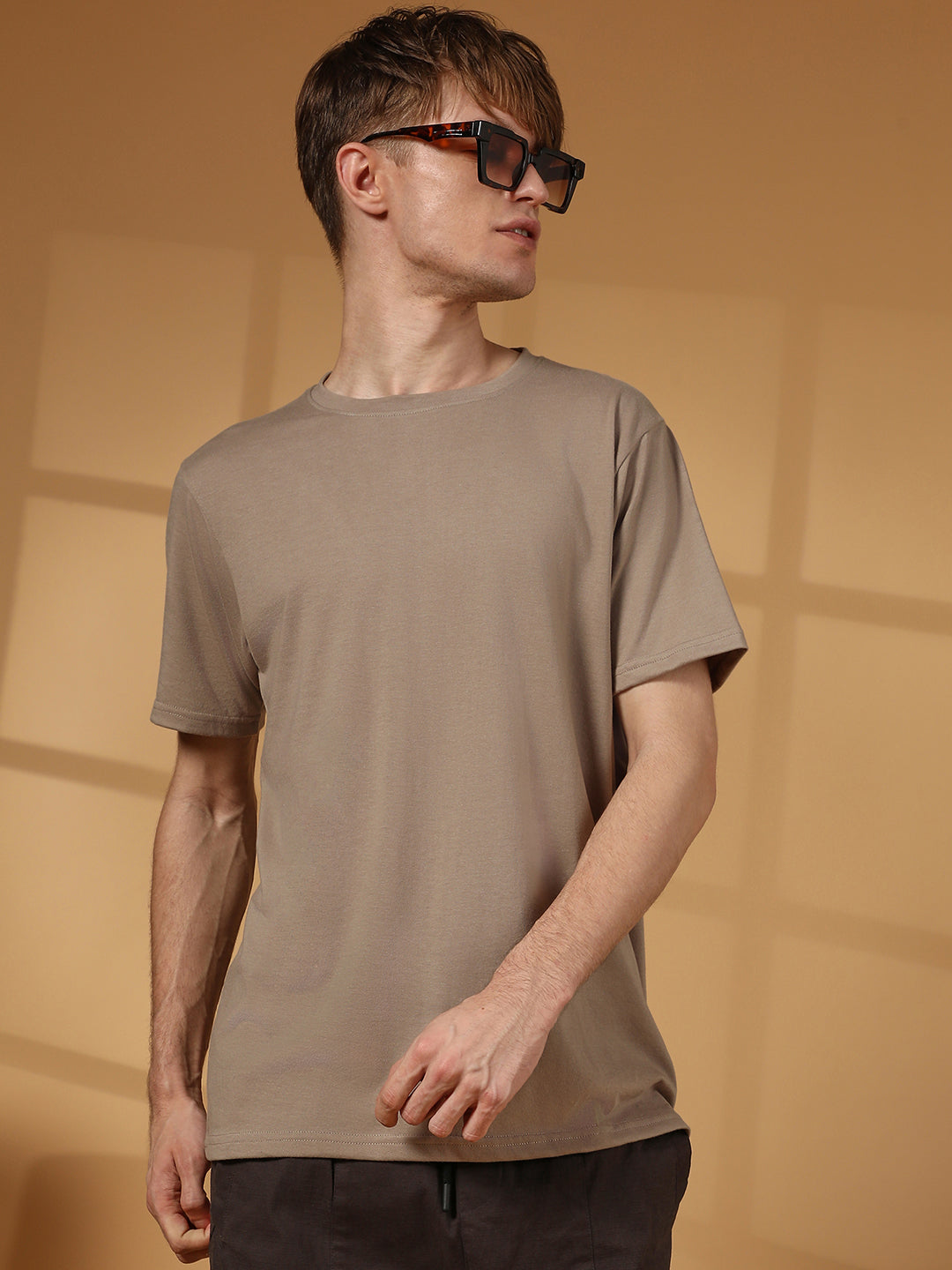 Men Cloud Grey Solid Regular T-Shirt