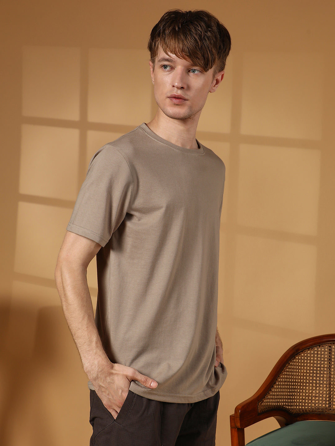 Men Cloud Grey Solid Regular T-Shirt