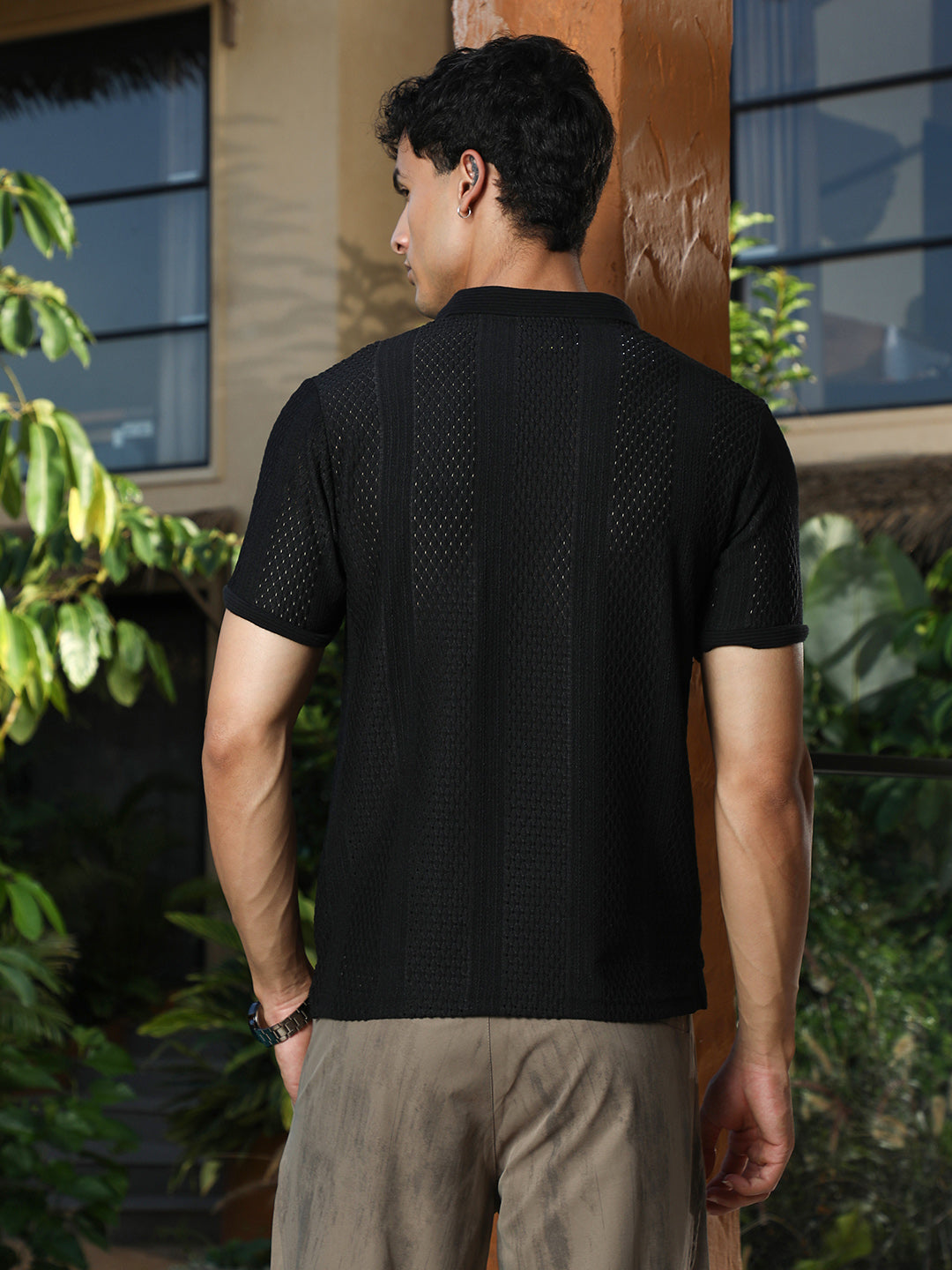 Men Cotton Blend Regular Solid T-Shirt