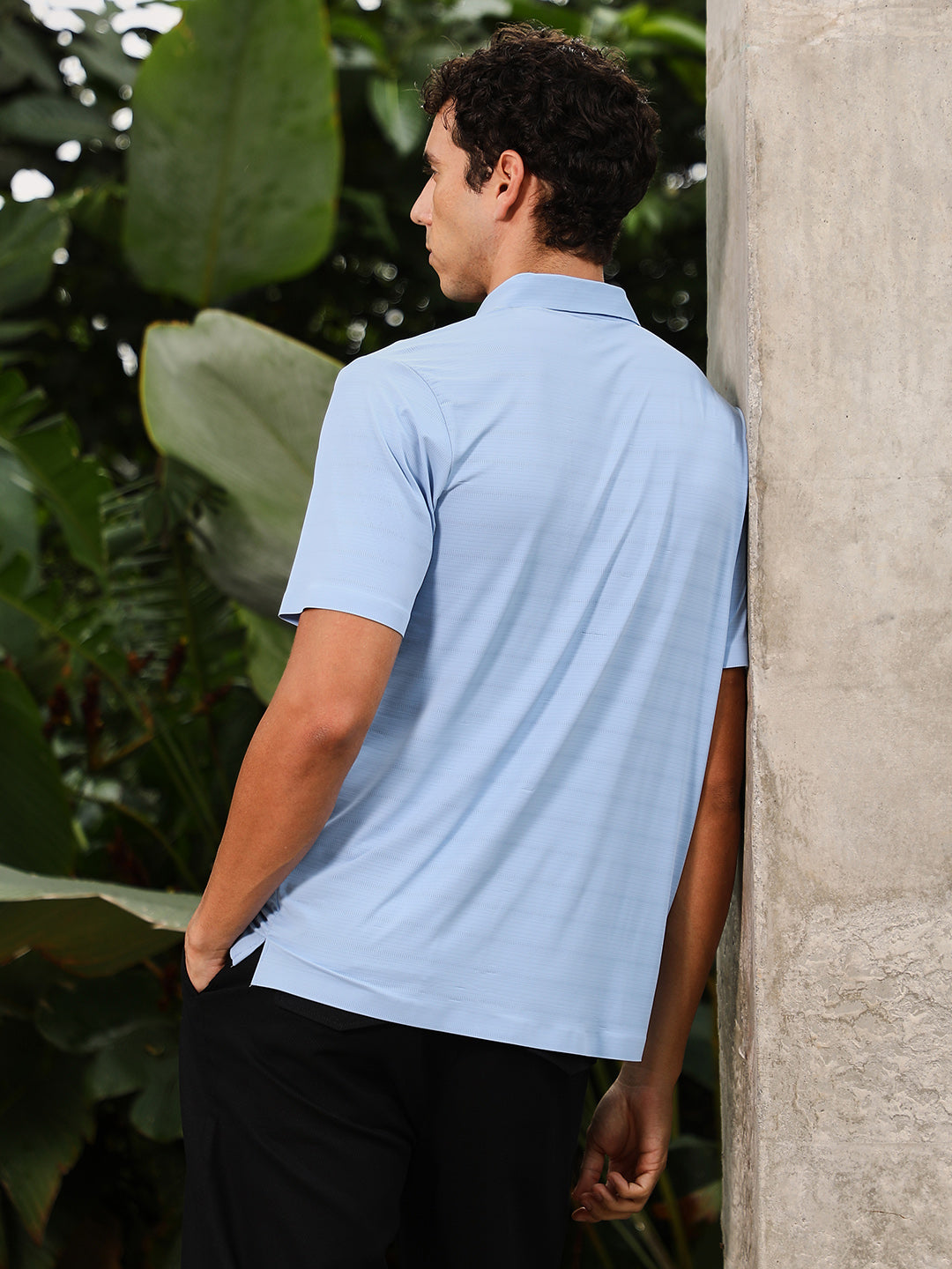 Men Misty Blue Seamless Gradient-Texture Polo T-Shirt