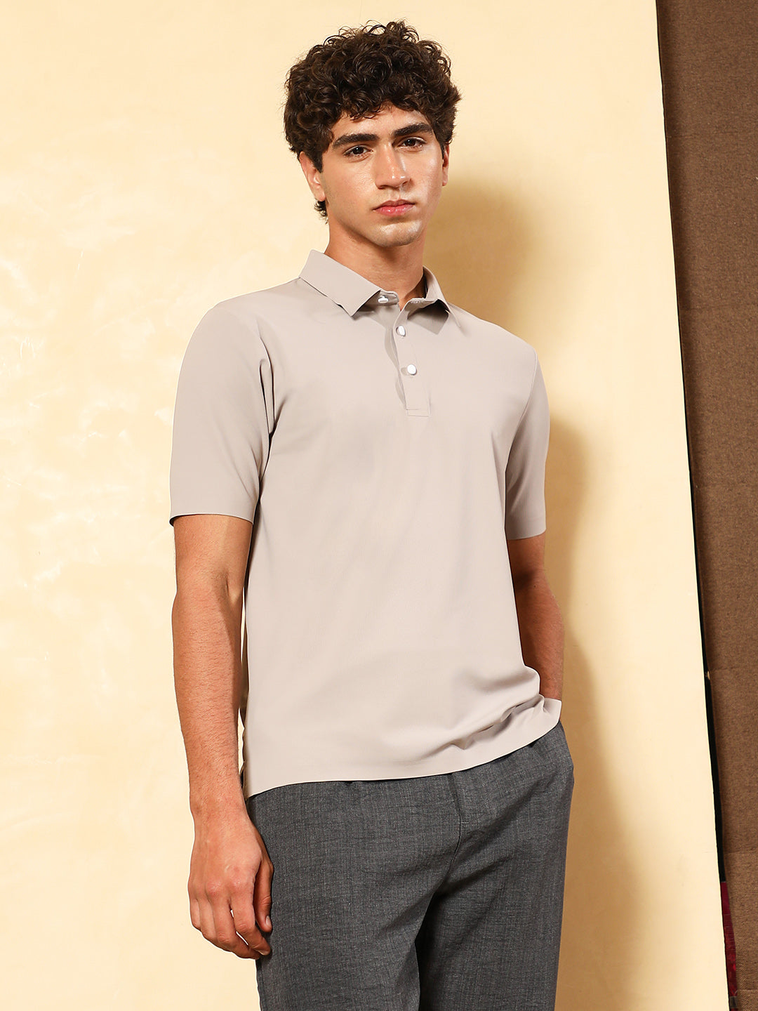 Men Light Grey Seamless Grid Polo T-Shirt
