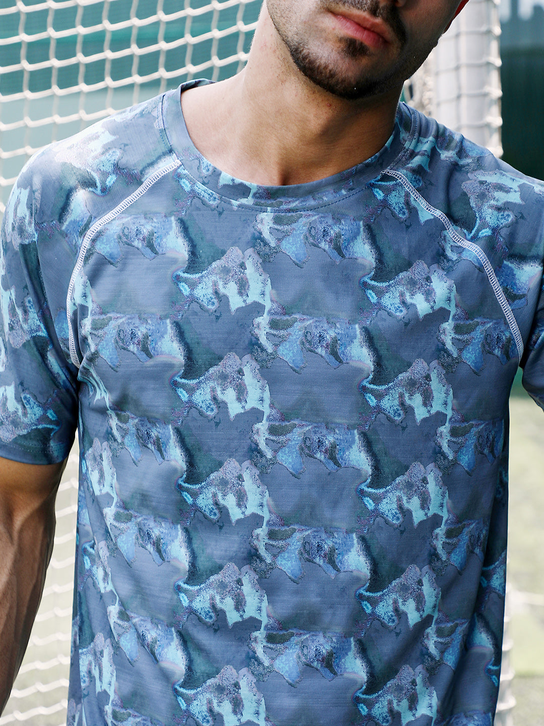 Men Slate Blue Panel-Swirl Activewear T-Shirt