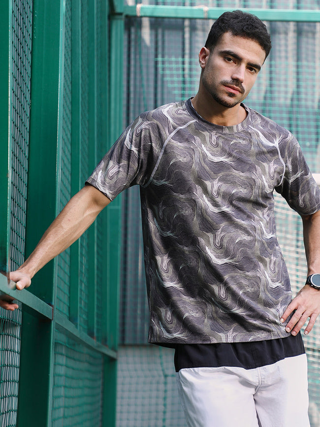 Men Charcoal Black Flow-Lined Activewear T-Shirt