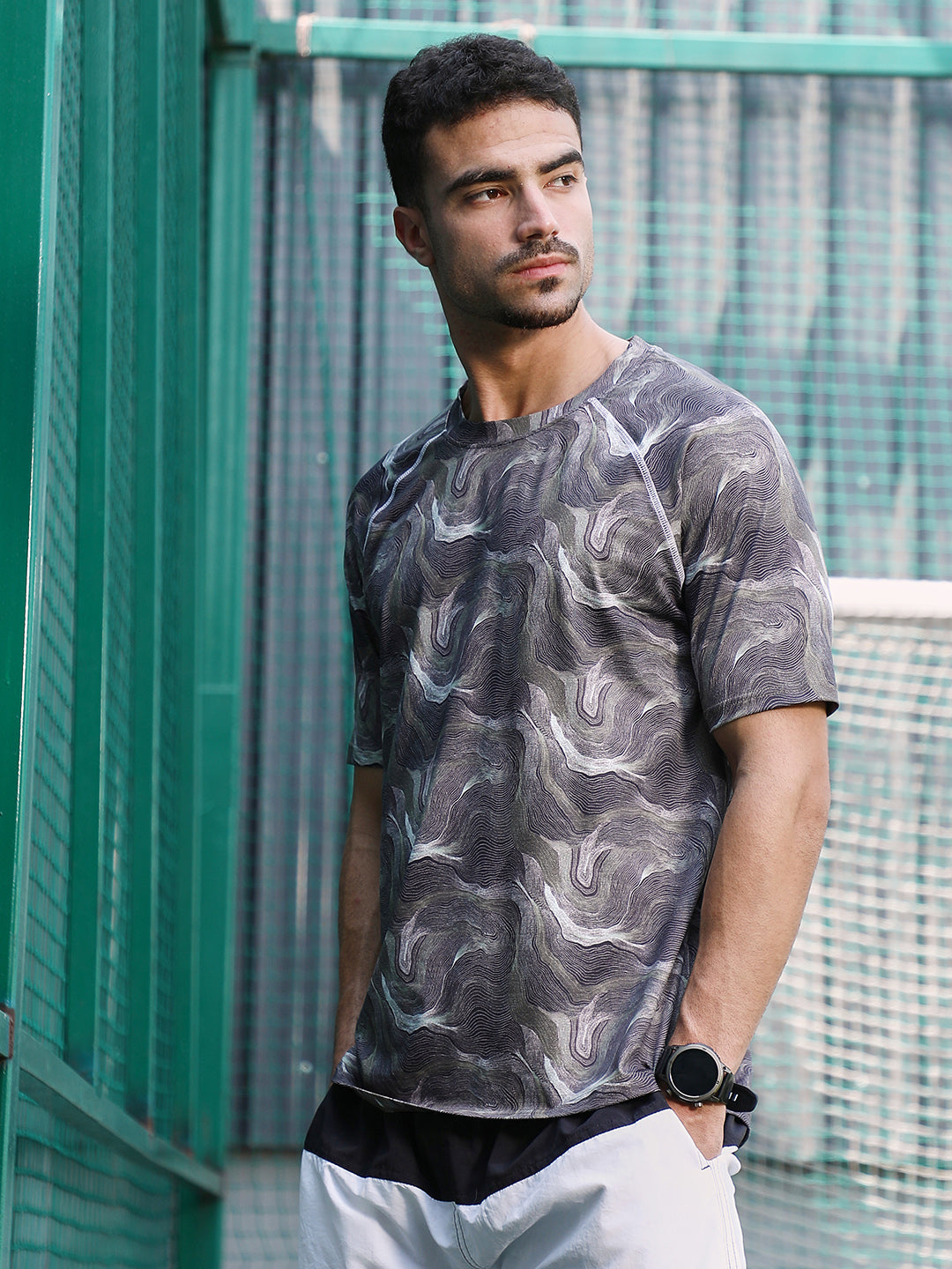 Men Charcoal Black Flow-Lined Activewear T-Shirt