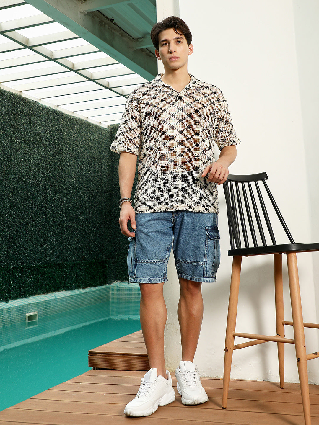 Men Geometric Pattern Polo Collar Cotton T-Shirt