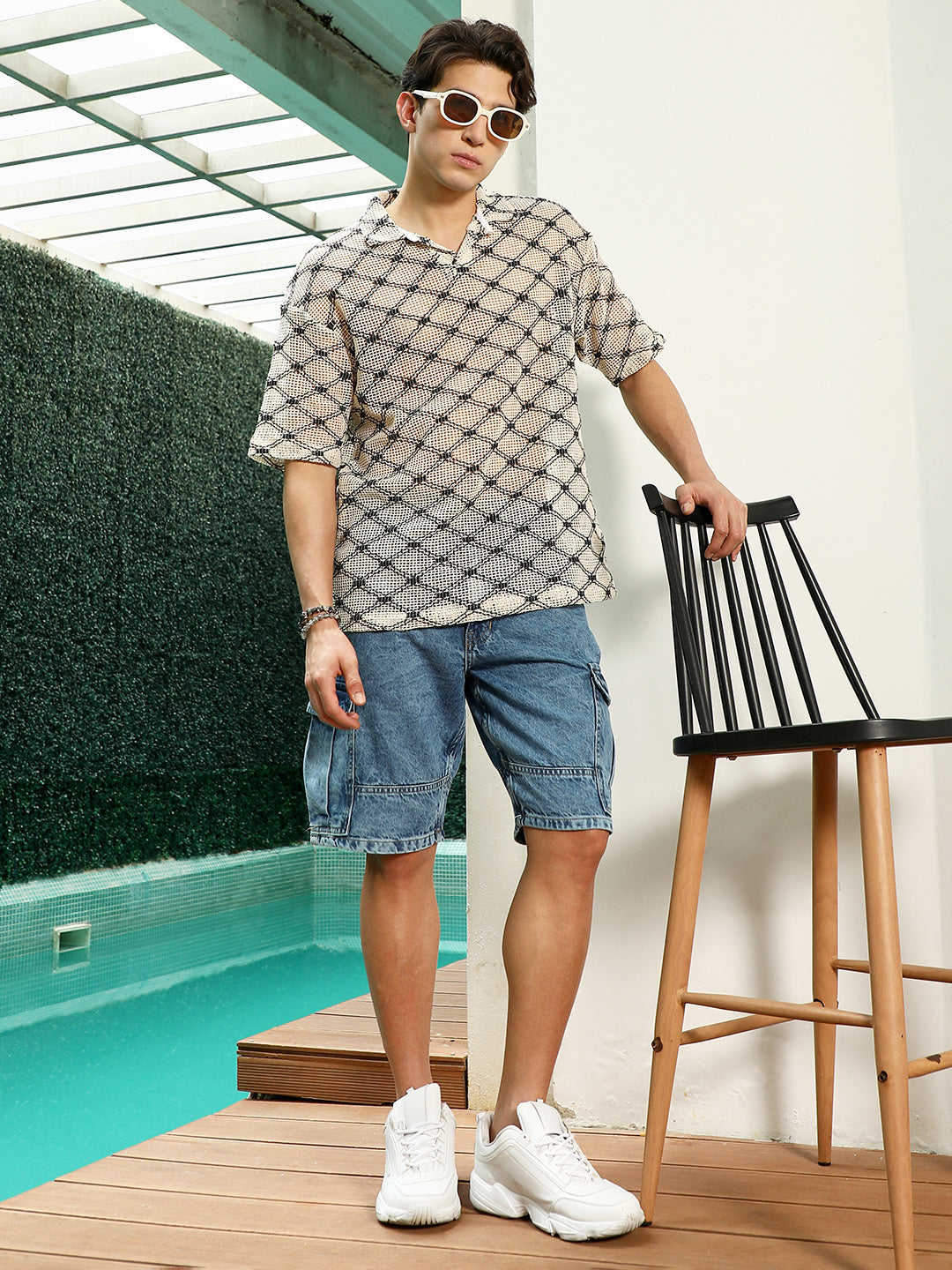 Men Geometric Pattern Polo Collar Cotton T-Shirt