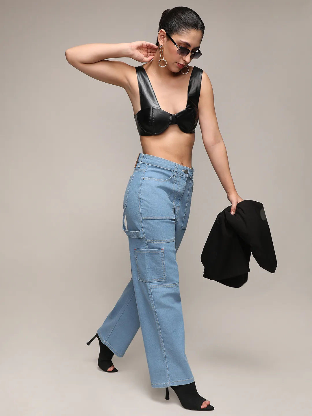 Women Blue Straight Fit Cargo Denim Jeans