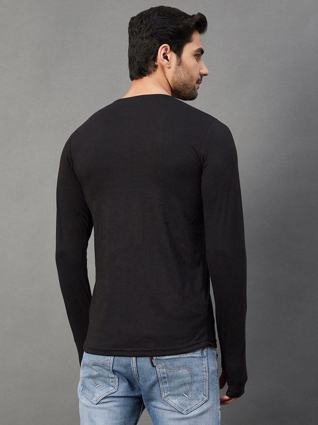 Men Black Thumbhole Round Neck Full Sleeve T-Shirt