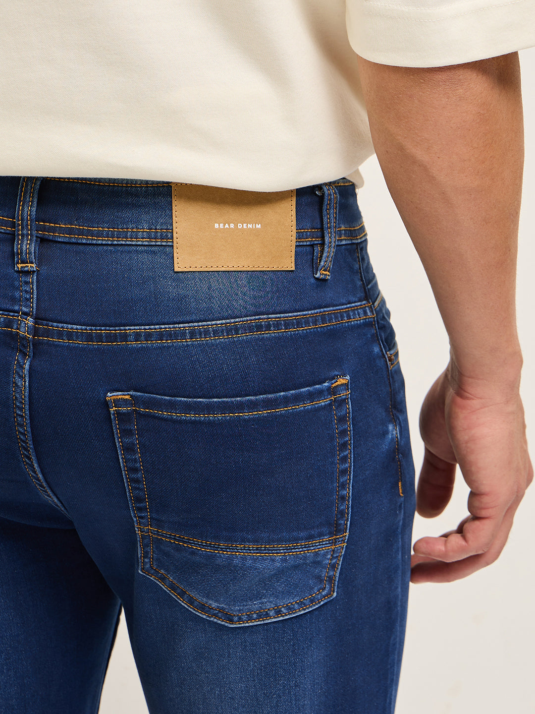 Men BlueLight Fade Mid-Rise Skinny Fit Jeans