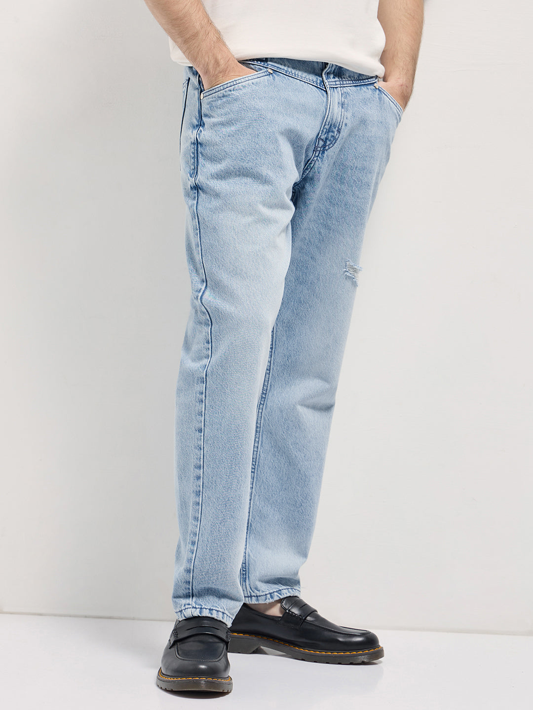 Men Blue Light Fade Mid-Rise Jeans