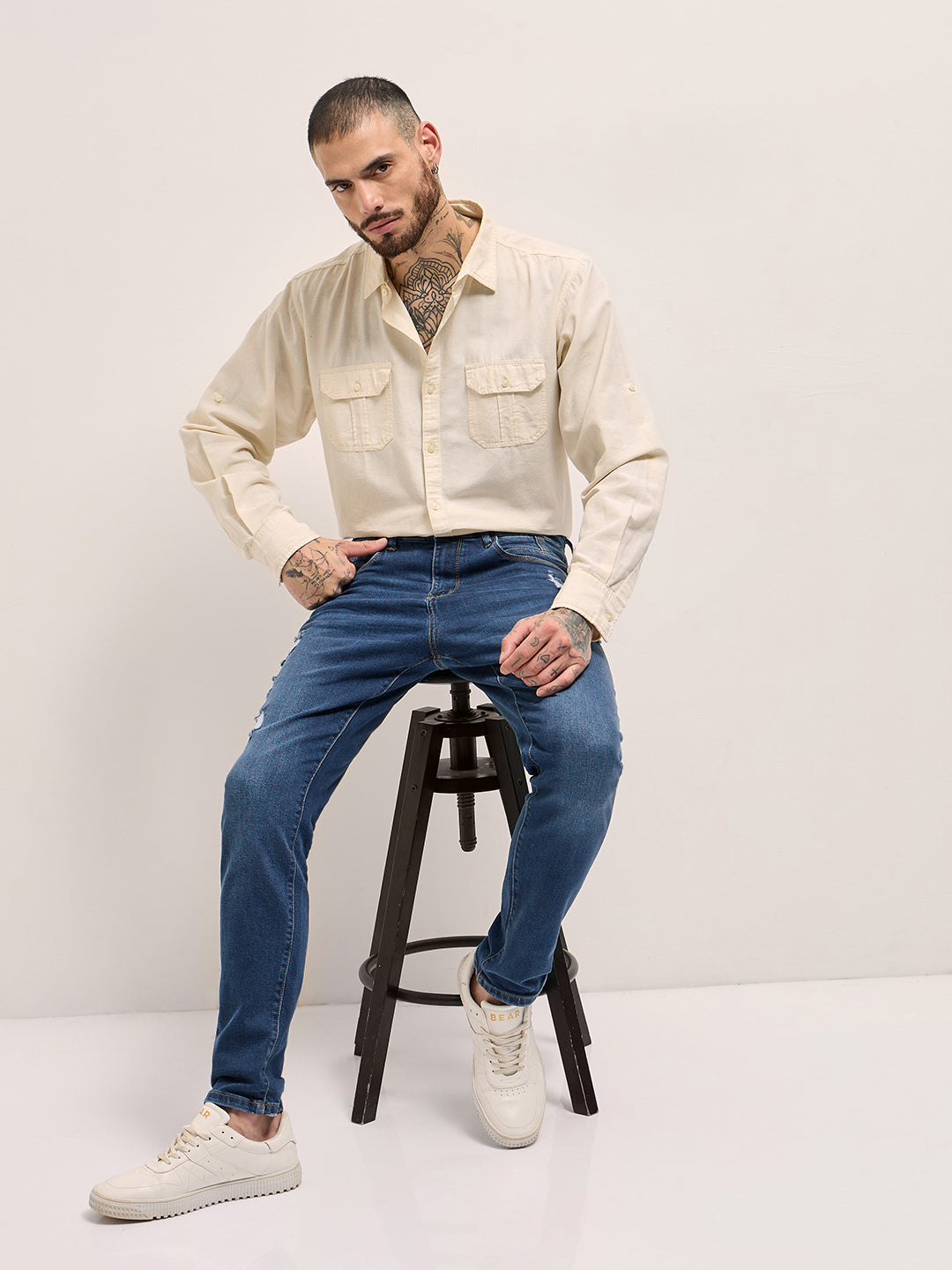 Men Blue Light Fade Mid-Rise Jeans