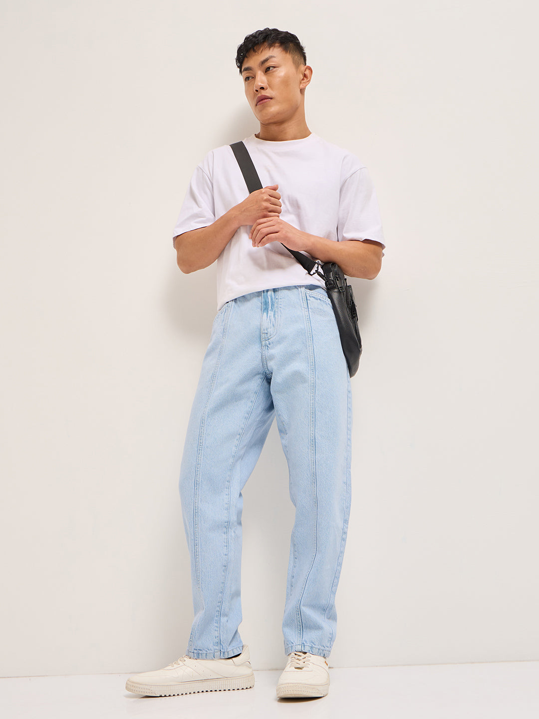 Men Light Blue Mid-Rise Elasticated Waist Jeans