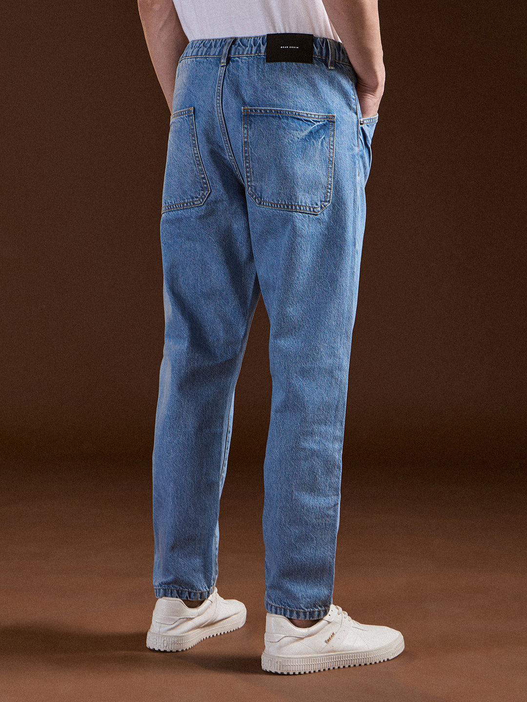 Men Light Blue Mid-Rise Elasticated Waist Relaxed Fit Jeans