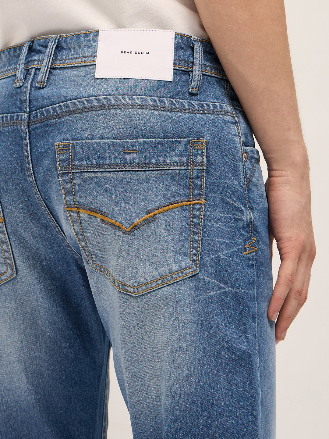 Men Mid Blue Mid-Rise Slim Fit Jeans