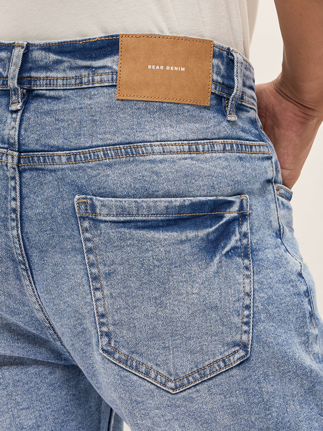 Men Light Blue Mid-Rise Slim Fit Jeans