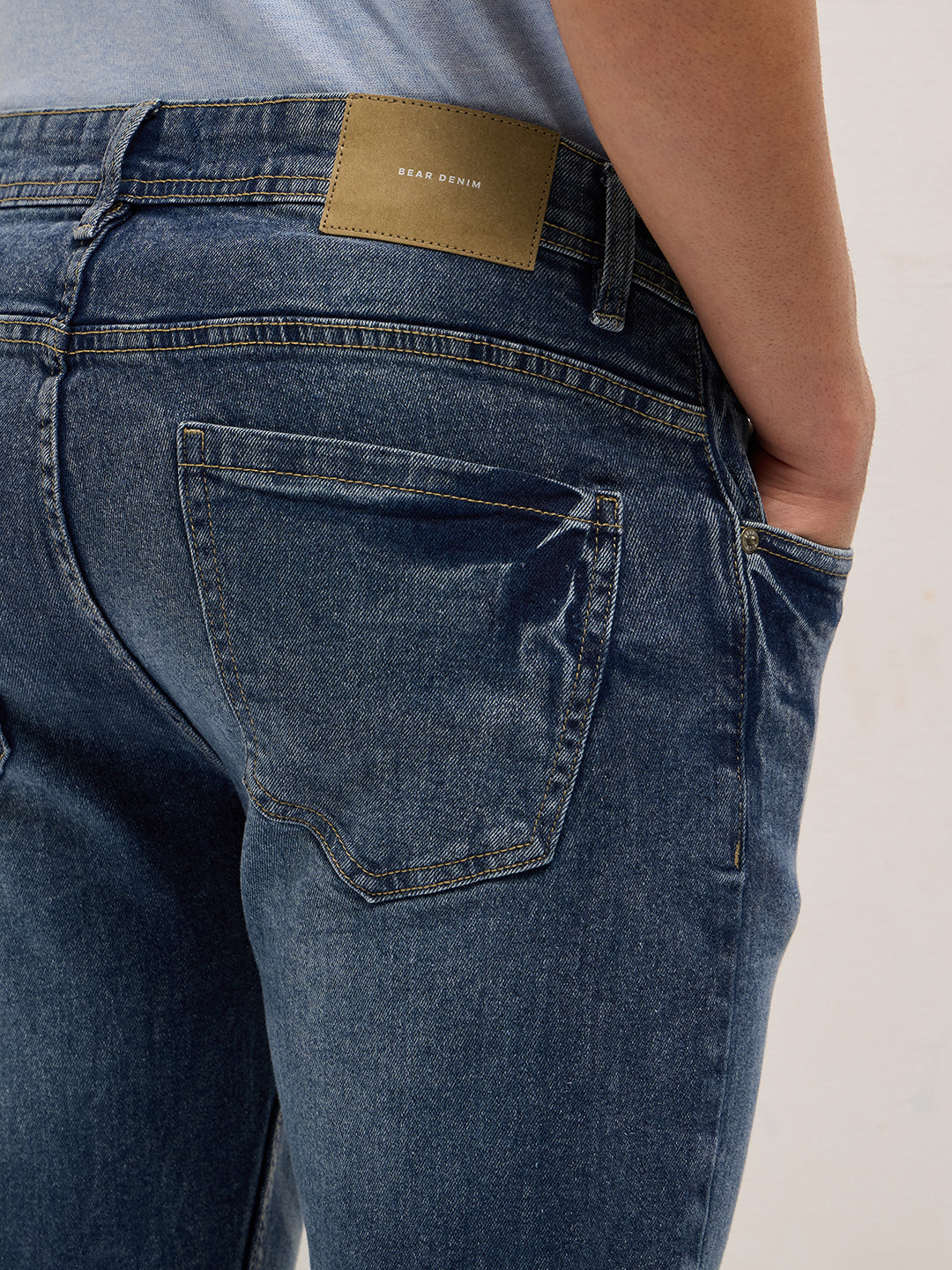 Men Mid Blue Mid-Rise Slim Fit Jeans