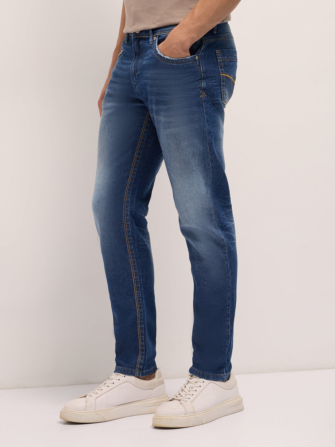 Men Mid Blue Mid-Rise Slim Fit Jeans