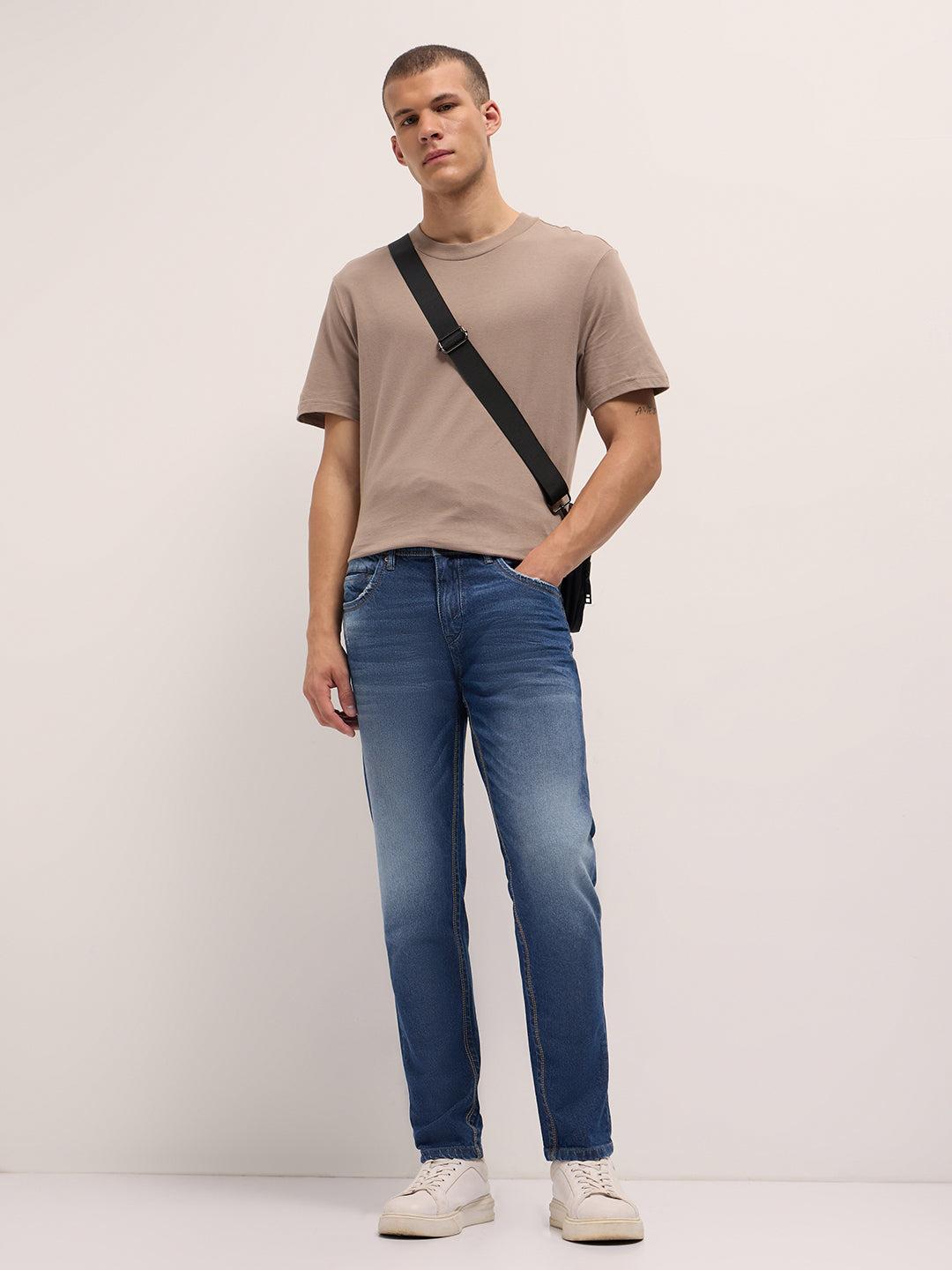 Men Mid Blue Mid-Rise Slim Fit Jeans