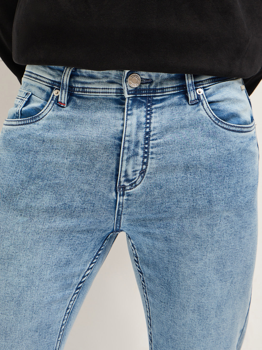 Men Light BlueLight Fade Mid-Rise Skinny Fit Jeans