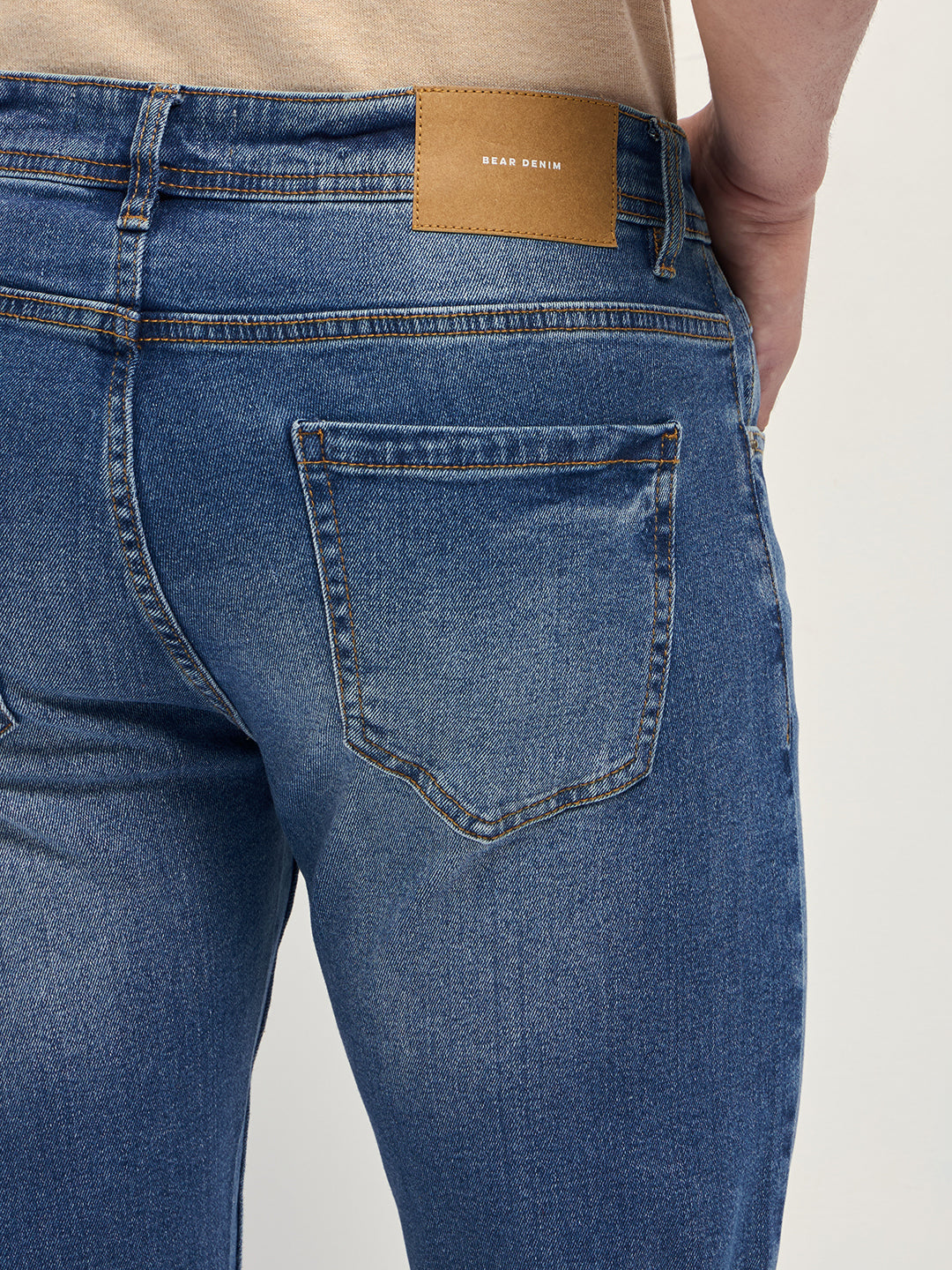 Men Mid Blue Mid-Rise Slim Fit Jeans