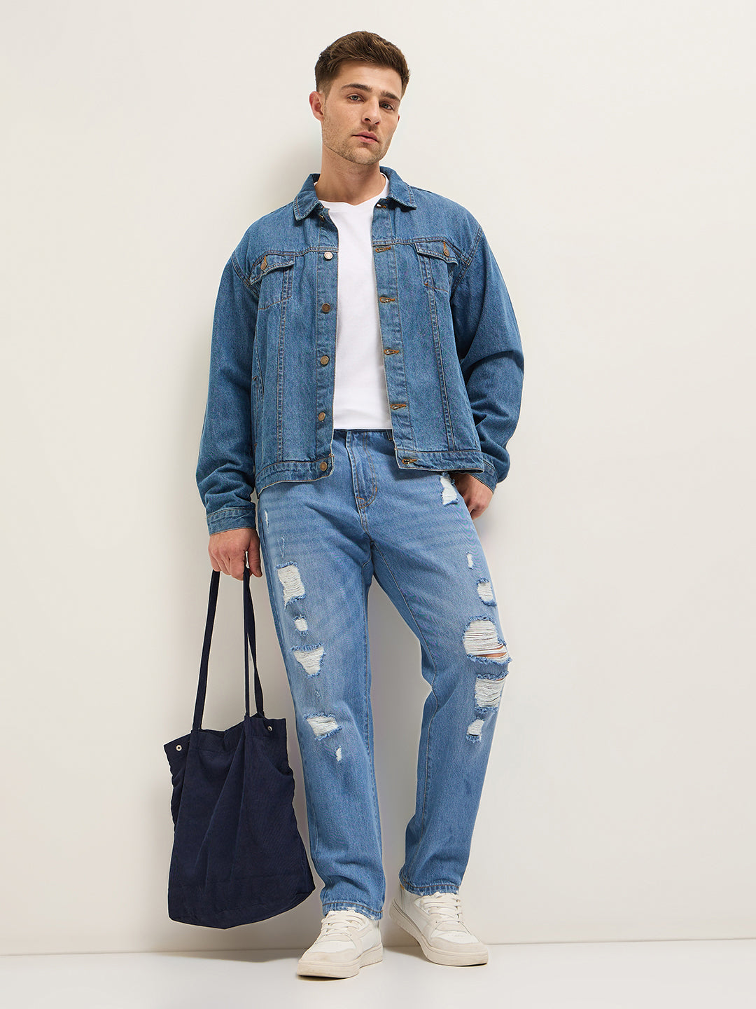 Men Blue Light Fade Mid-rise Jeans