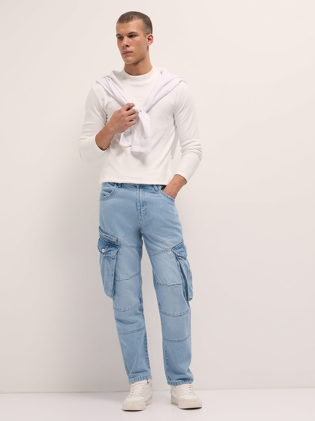 Men Light Blue Mid-Rise Straight Fit Cargo Jeans