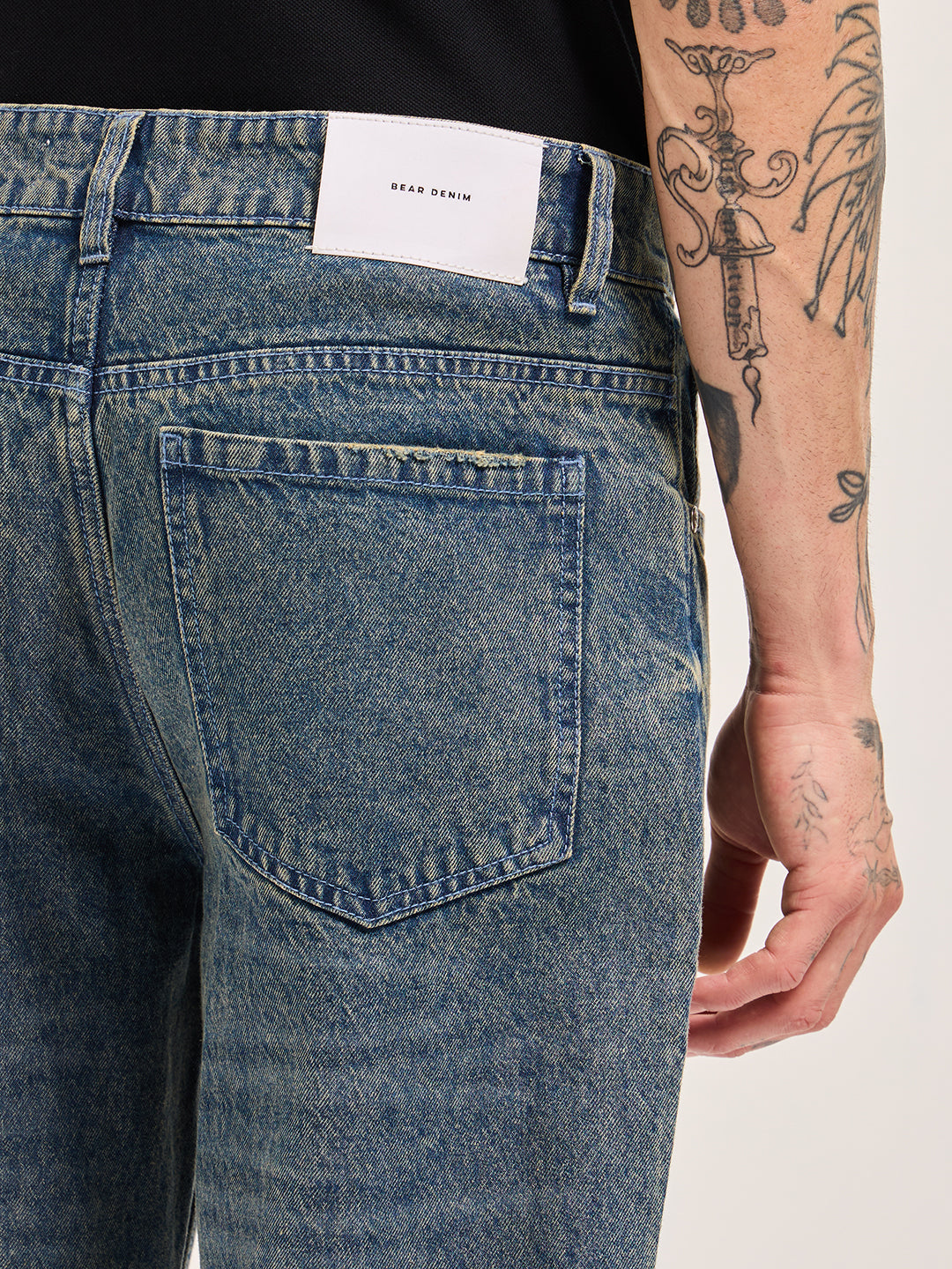 Men Mid Blue Mid-Rise Straight Fit Jeans