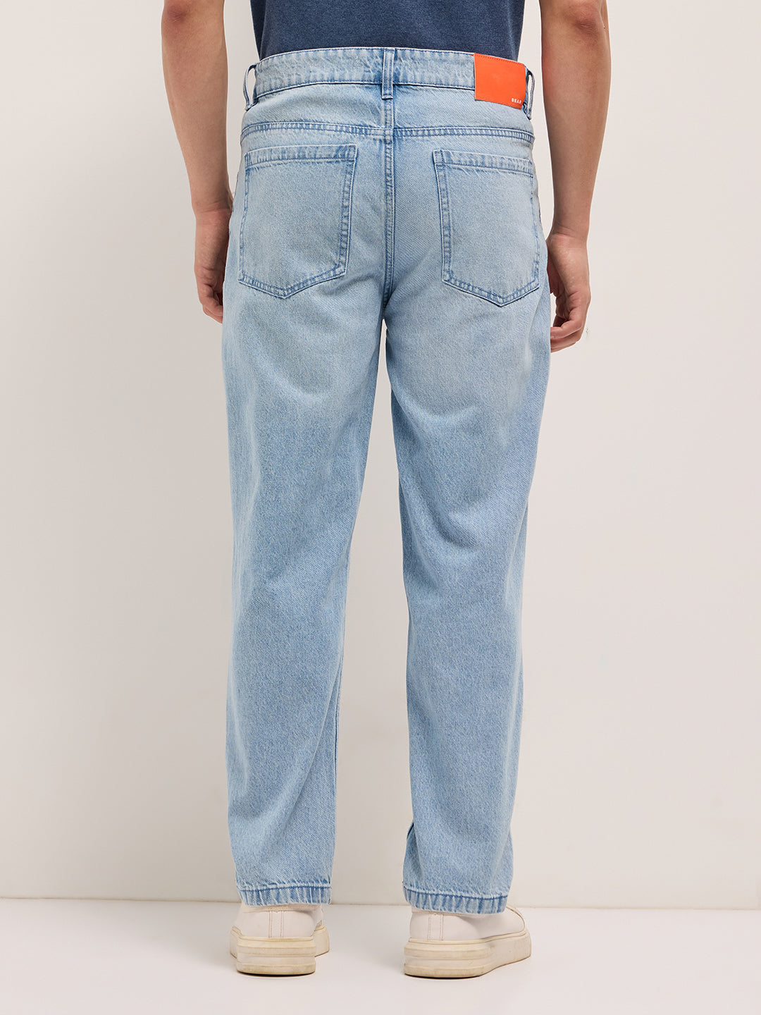 Men Light BlueLight Fade Distressed Mid-Rise Straight Fit Jeans