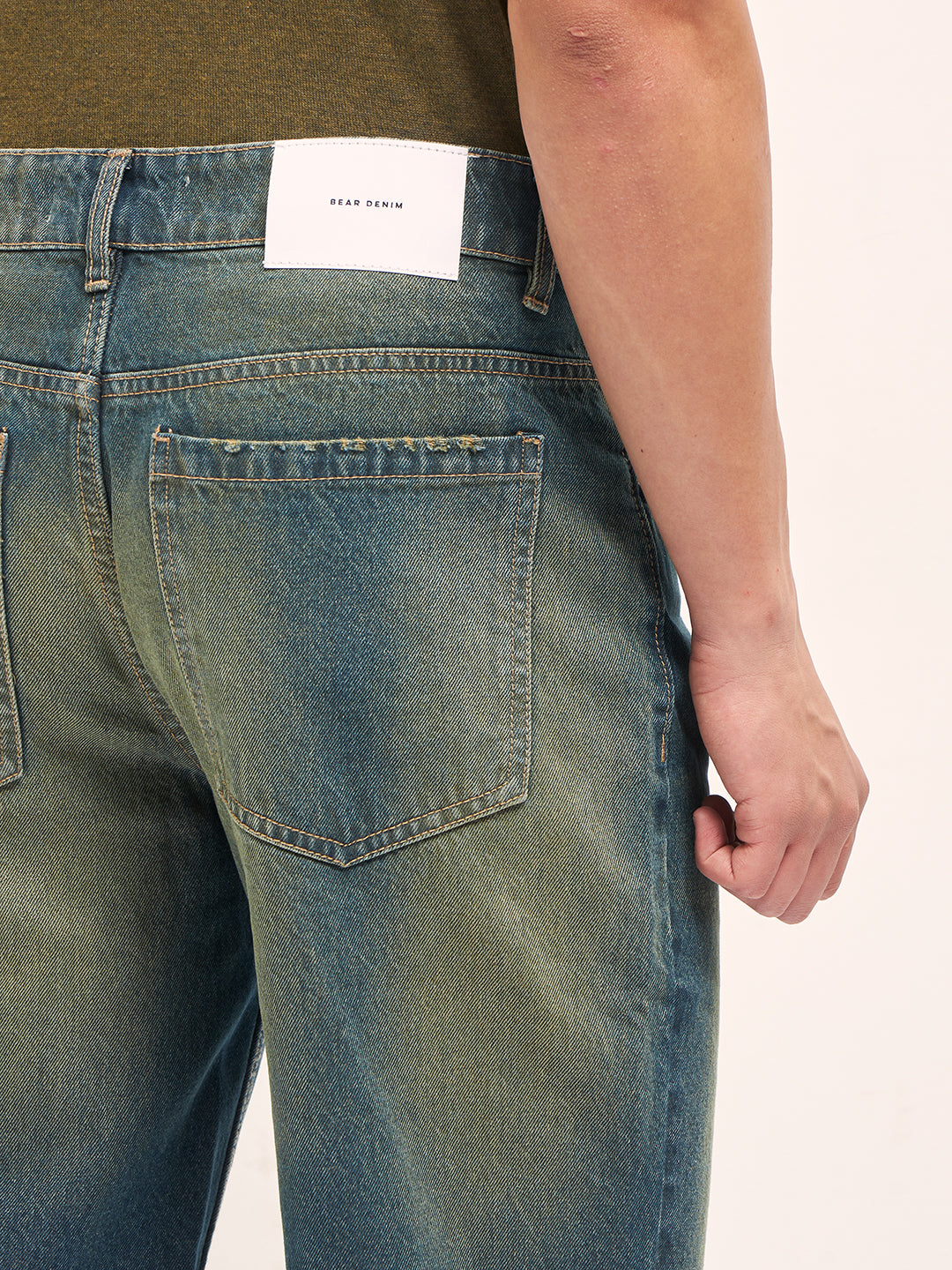 Men Mid Blue Mid-Rise Straight Fit Jeans