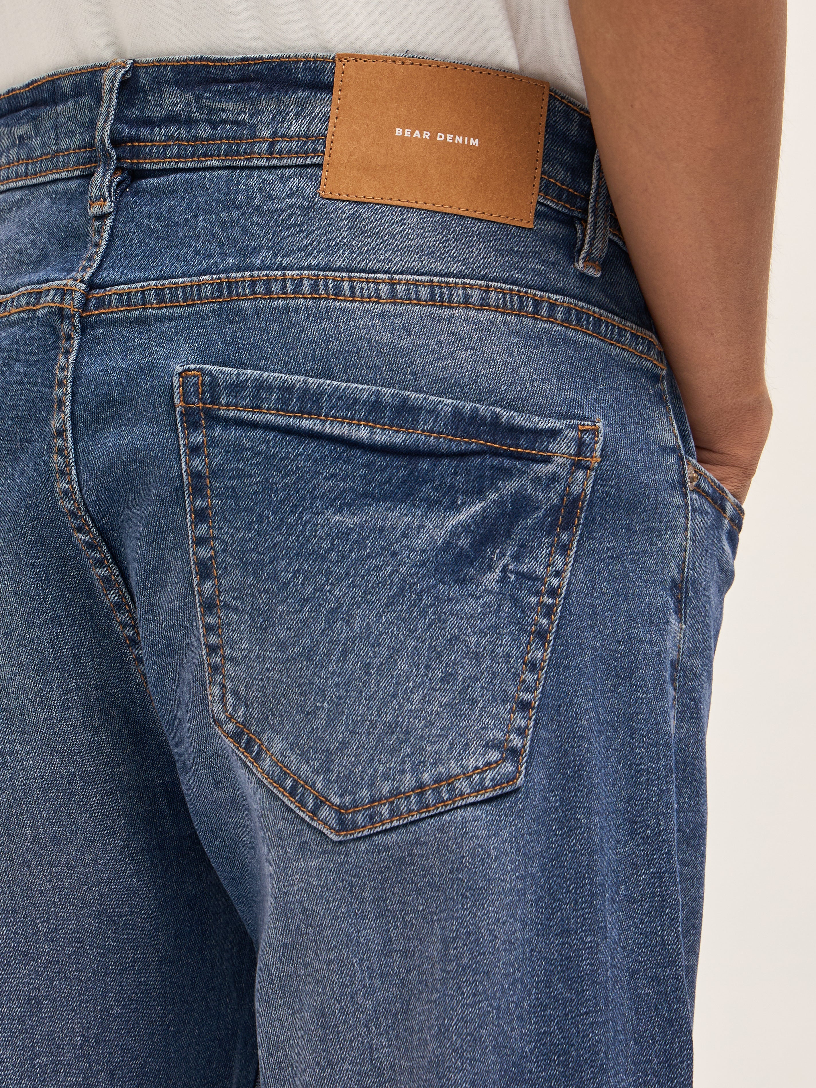 Men Mid Blue Mid-Rise Slim Fit Jeans – FYVA