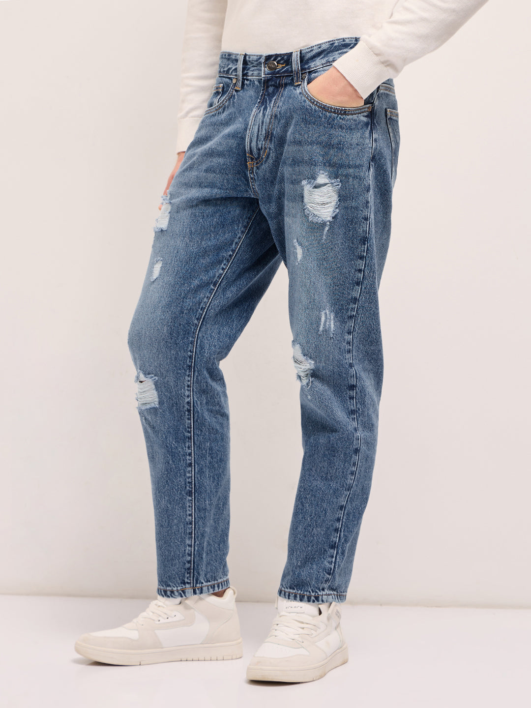Men Light BlueLight Fade Distressed Mid-Rise Relaxed Fit Jeans