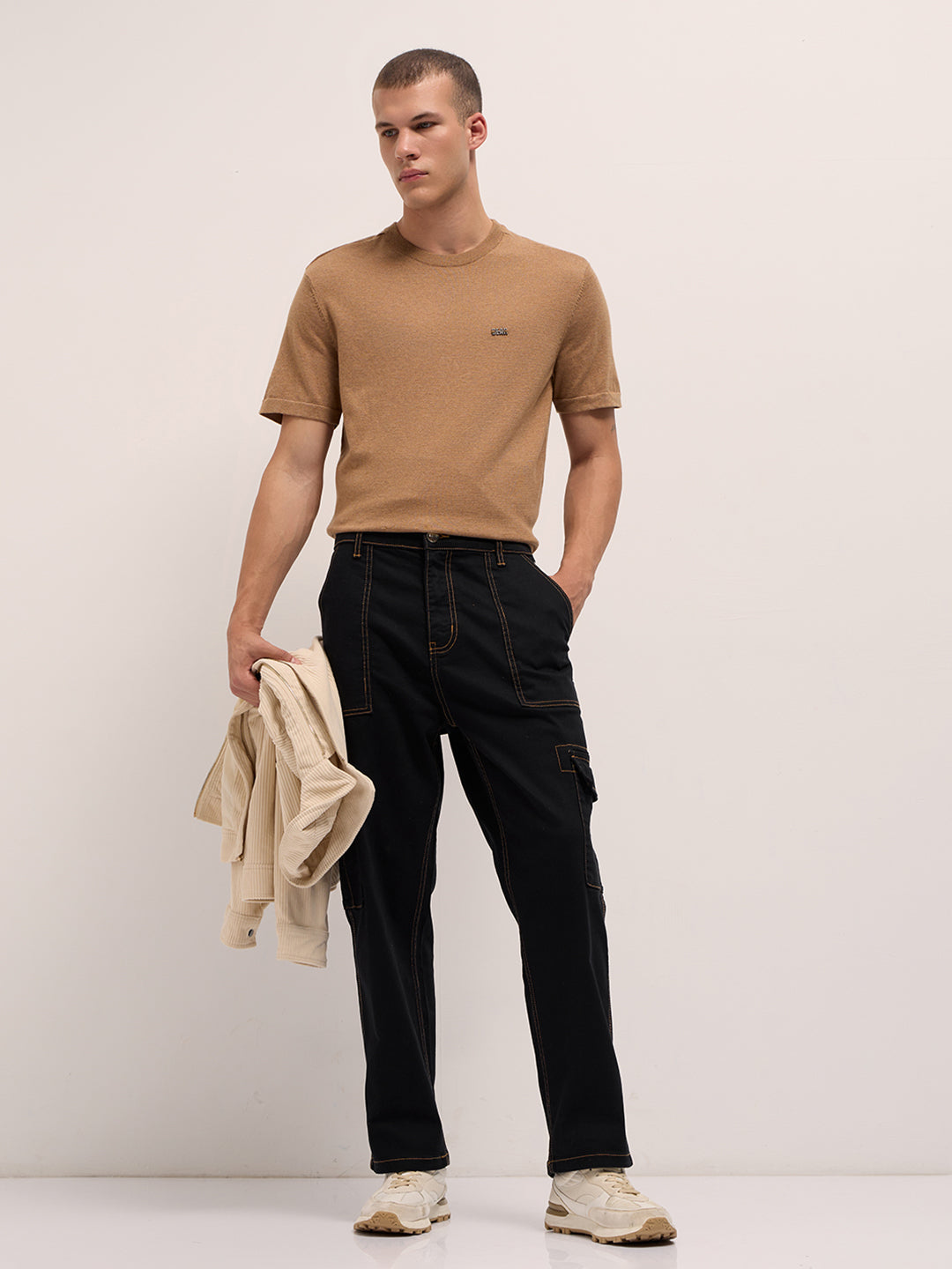 Men Black Mid-Rise Baggy Fit Cargo Jeans