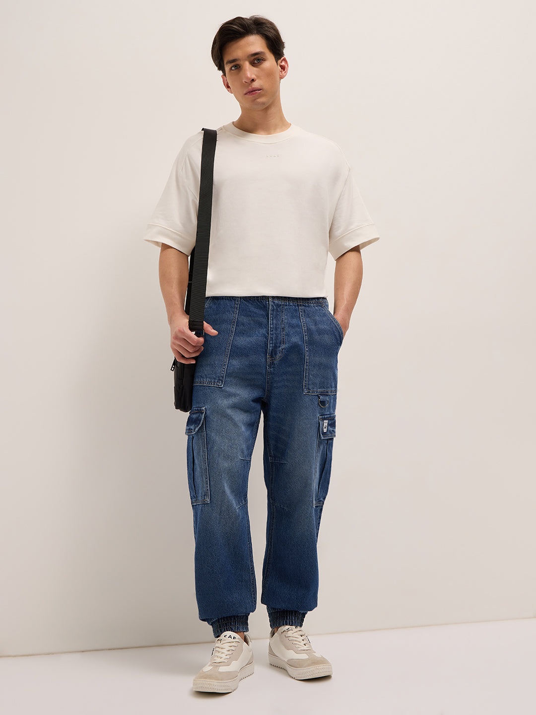 Men Mid Blue Baggy Fit Jogger-Style jean