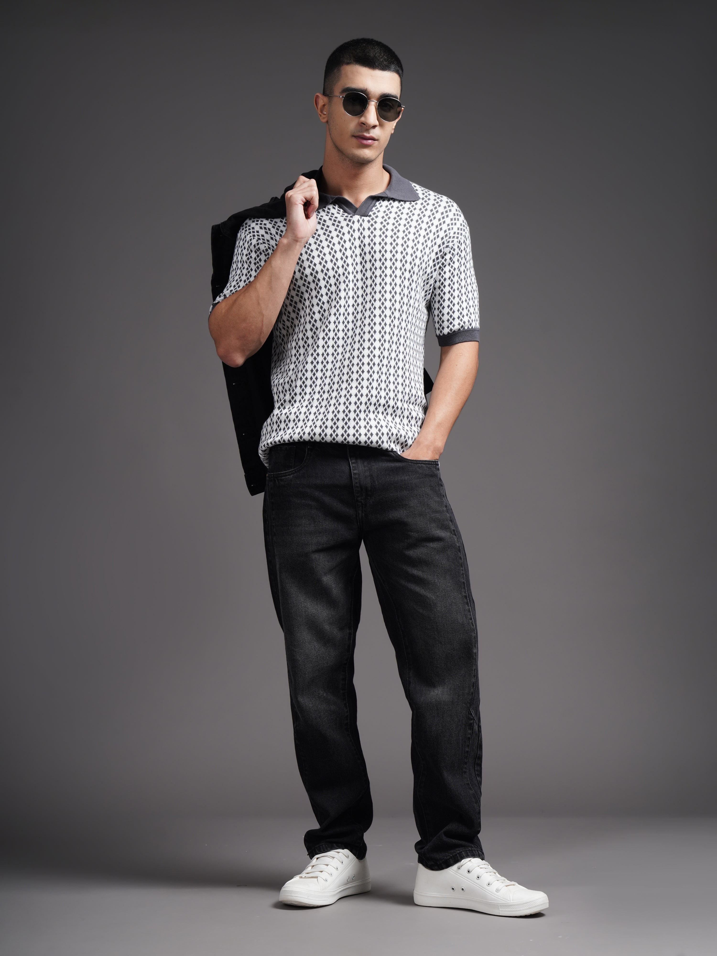 Men Trace Black Relax Tapered Jeans