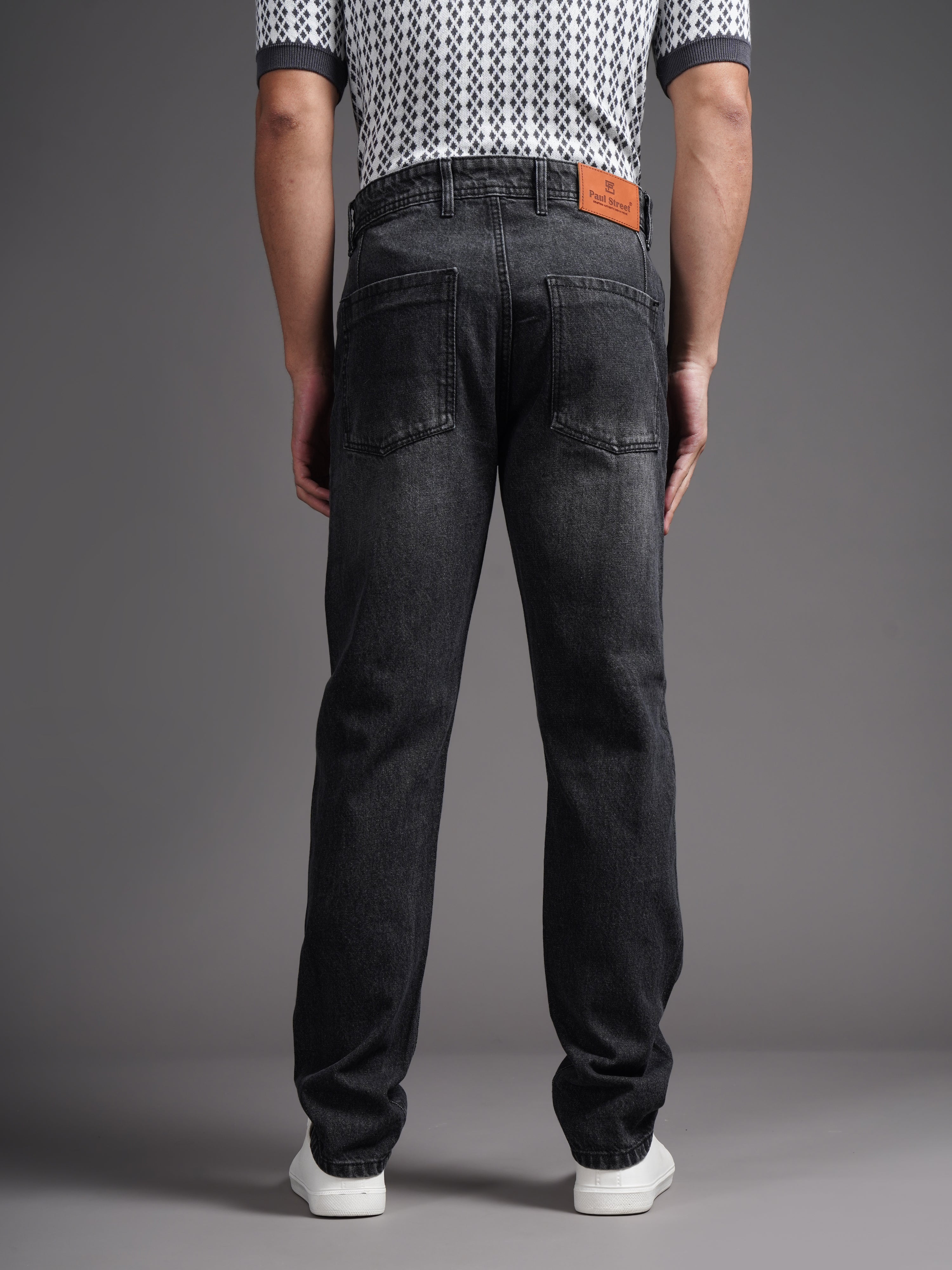Men Axis Black Relax Tapered Jeans